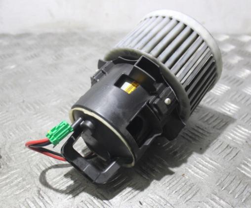 ventilátor kúrenia PEUGEOT 308 II