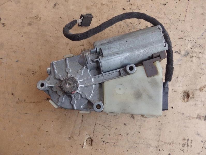 Motorček strešného okna AUDI A4 B5 LIFT 4B0959591A