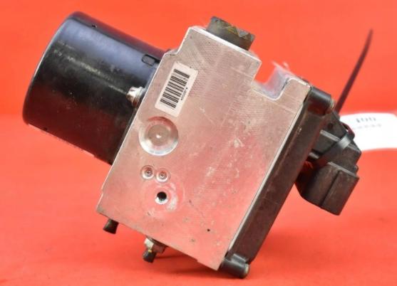 Pumpa ABS  VW PASSAT B6 2.0 TDI 06R