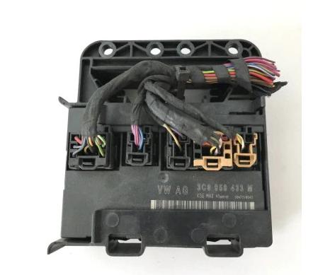 VOLKSWAGEN PASSAT B6 Modul komfortu 