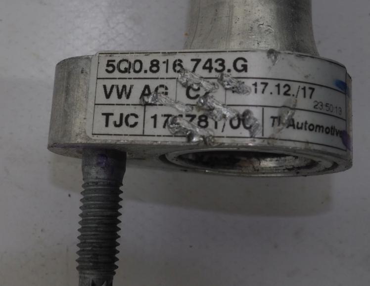 VW Audi rúra  klimatizácie 5Q0816743G