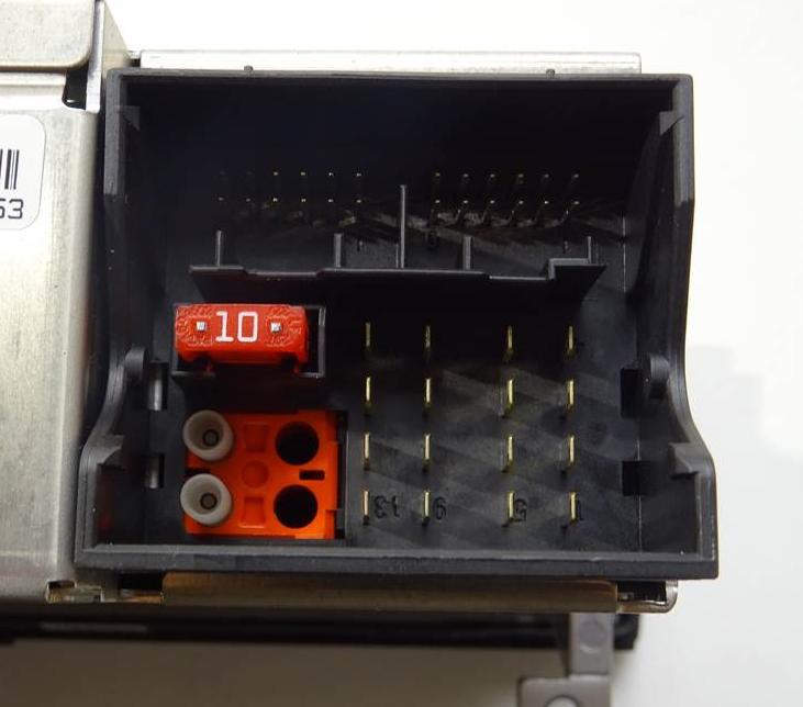 BMW 3 E90 RADIO E91 LIFT Combi 5D 2.0D 177 HP 08-11 9205962