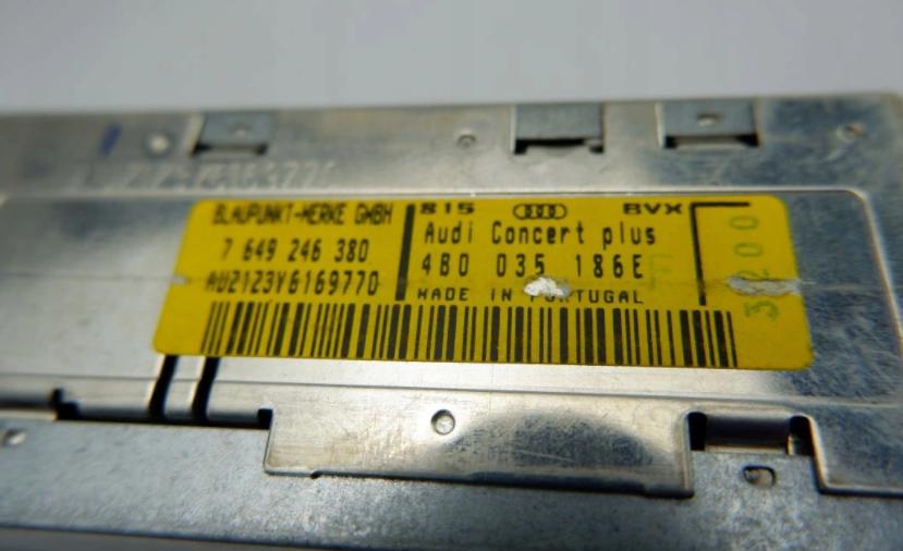 RADIO - AUDI A6 C5 4B0035186E