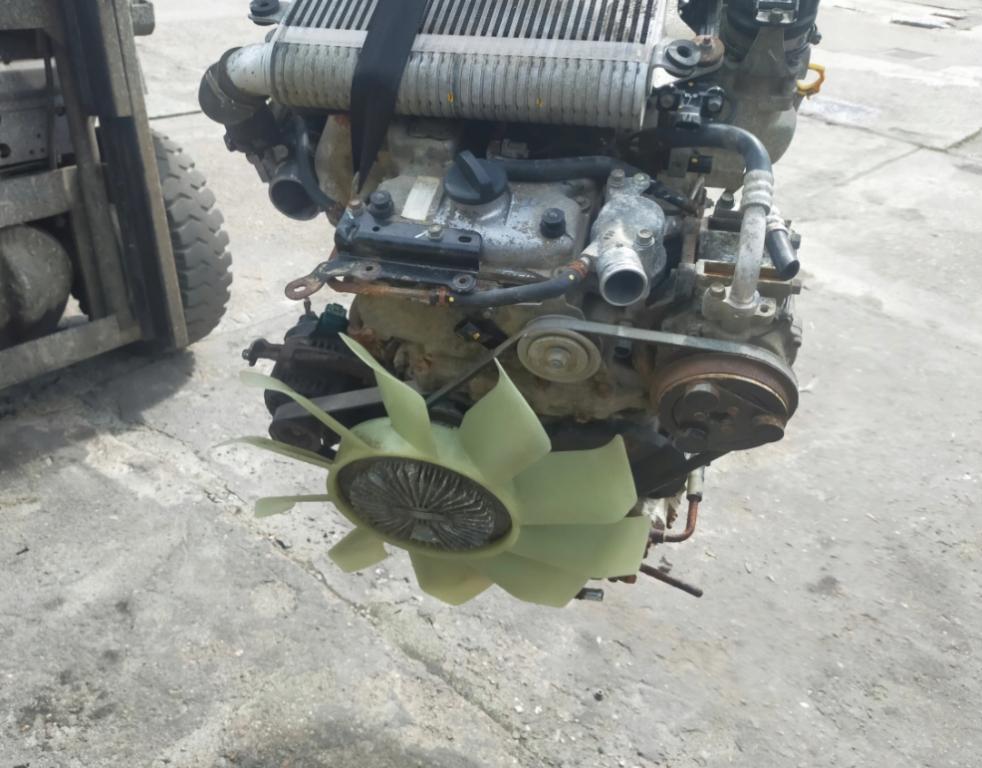 motor:  2.5d isuzu - max:  kompletny