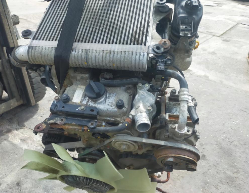 motor:  2.5d isuzu - max:  kompletny