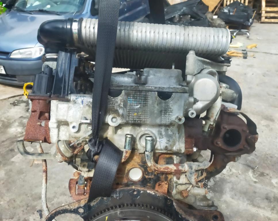motor:  2.5d isuzu - max:  kompletny