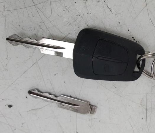 Spínačka zámok kluc: Opel Antara