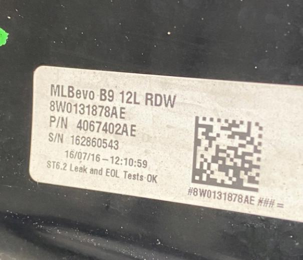 AUDI A4 B9 2.0TDI Nádržka ADBLUE: + Pumpa Modul