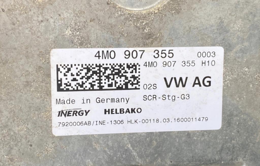 AUDI A4 B9 2.0TDI Nádržka ADBLUE: + Pumpa Modul