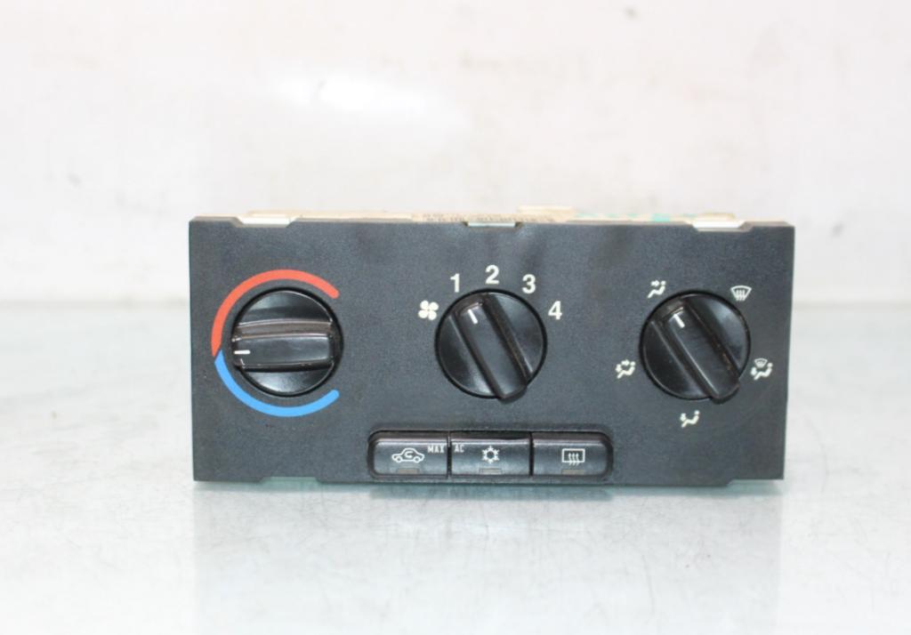 Panel kúrenia OPEL ASTRA II