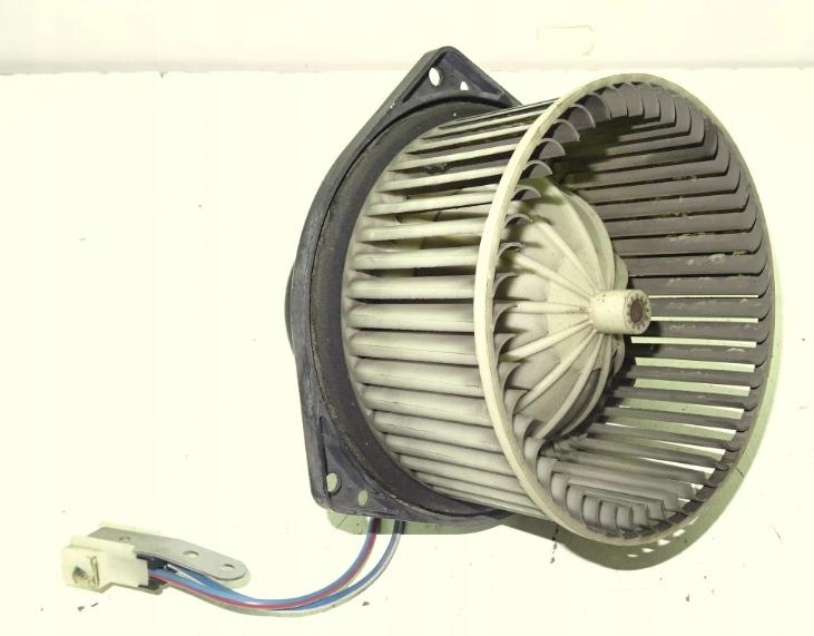 NISSAN PRIMERA P10 - topení ventilátor
