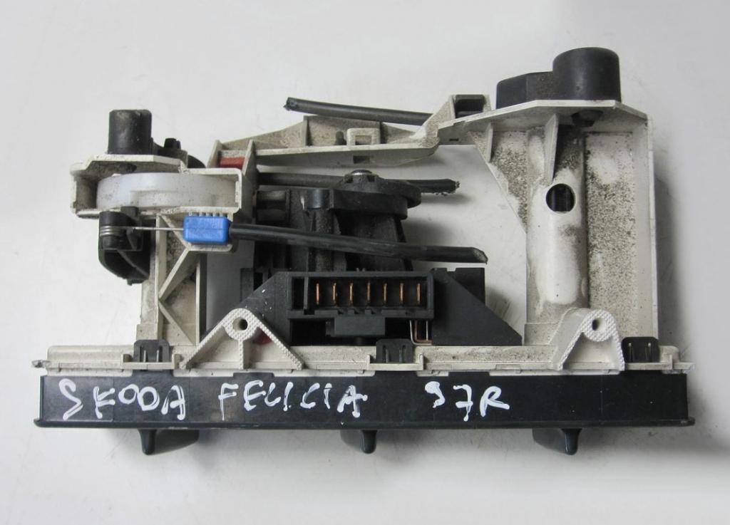 Panel ovládania kúrenia SKODA FELICIA 97R