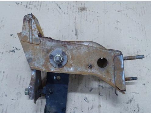 TERRANO I pedal spojky 2,7 TD 91r