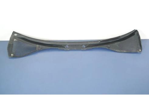 AUDI Q7 4L Torpédo, plast pod čelné okno plastové 4L1819401