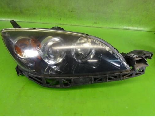 Reflektor: pravý svetlo: predné MAZDA 3 I BK 05r  Hatchback: 5d