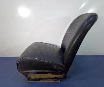 FIAT 126P Sedadlo predný pravy spolujazdca