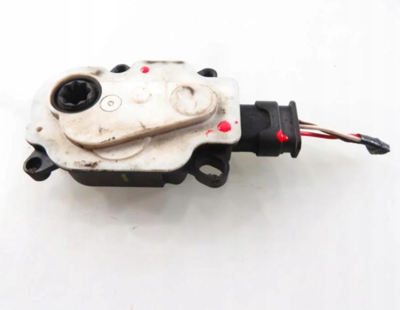 Motorček dvierok kúrenia FOCUS MK3