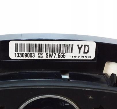 OPEL ZAFIRA B 1.9CDTI Prístrojovka ,dislpej 13309003