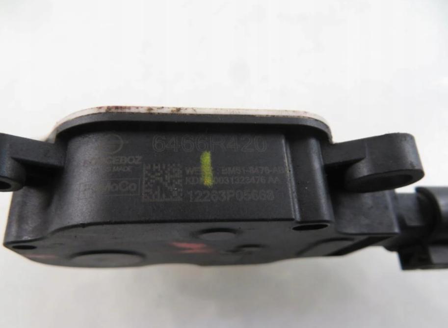 Motorček dvierok kúrenia FOCUS MK3