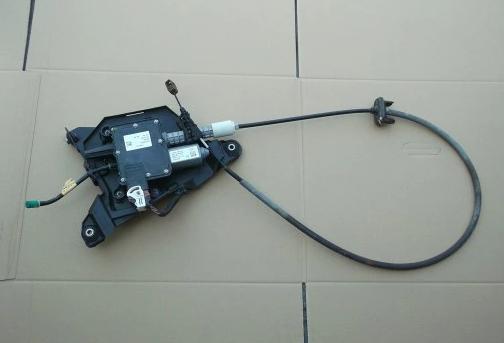 PEUGEOT 3008 BRZDA: elektrický 9672766480