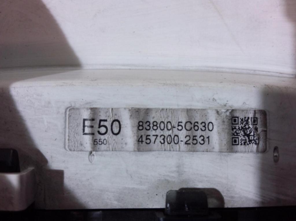 TOYOTA YARIS VERSO FL Prístrojovka ,dislpej