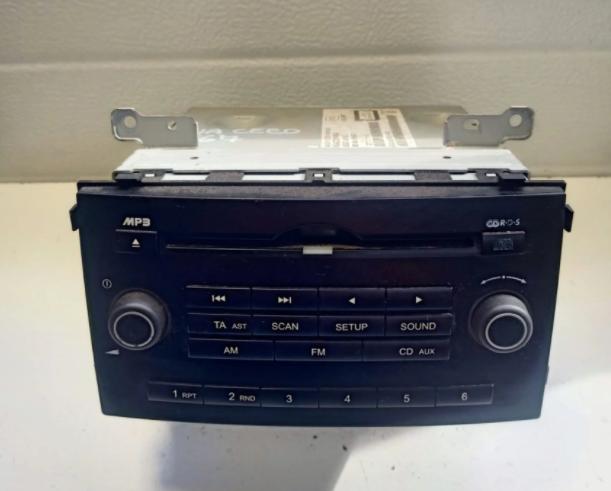 KIA CEED I - RADIO CD 