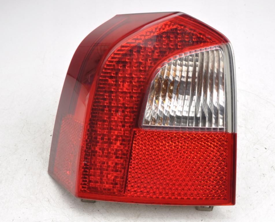 VOLVO V70 III Svetlo ľavá strana zadná ľavy zad