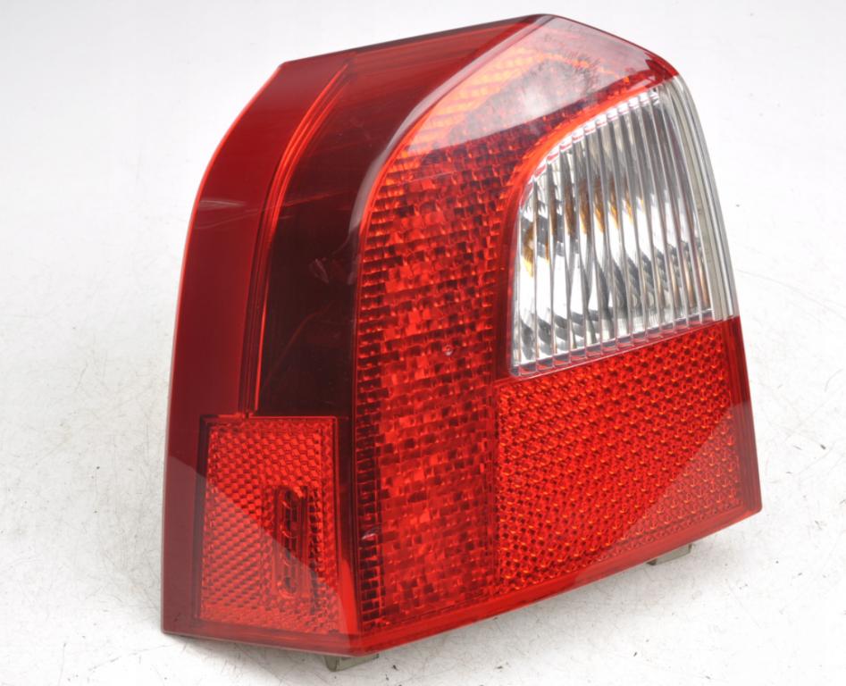 VOLVO V70 III Svetlo ľavá strana zadná ľavy zad