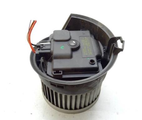Ventilátor kúrenia Peugeot 407 4PUH-18456-AF  sedan 1.6HDI
