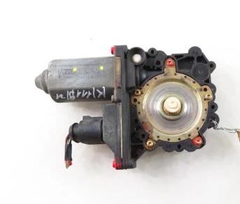 Motorček okna ľavy predný AUDI A3 8L4959801C