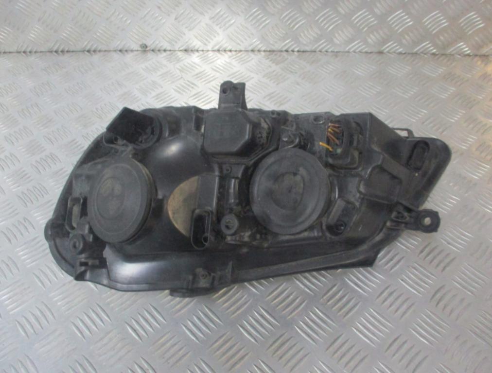 Svetlo pravá predná VW POLO IV 9N LIFT Európa