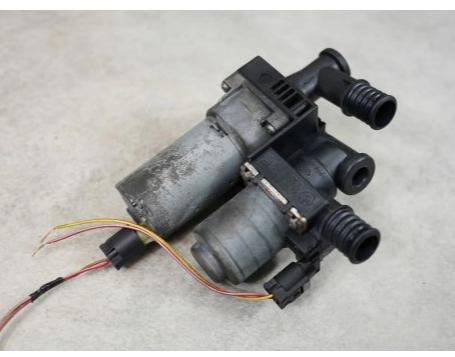 Magnetický ventil Pumpa vody BMW E46 COMPACT II 8369807