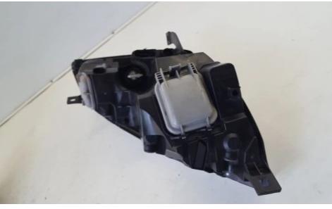 svetlo / reflektor predné ľavé Mitsubishi Colt 0301208201 8301A283