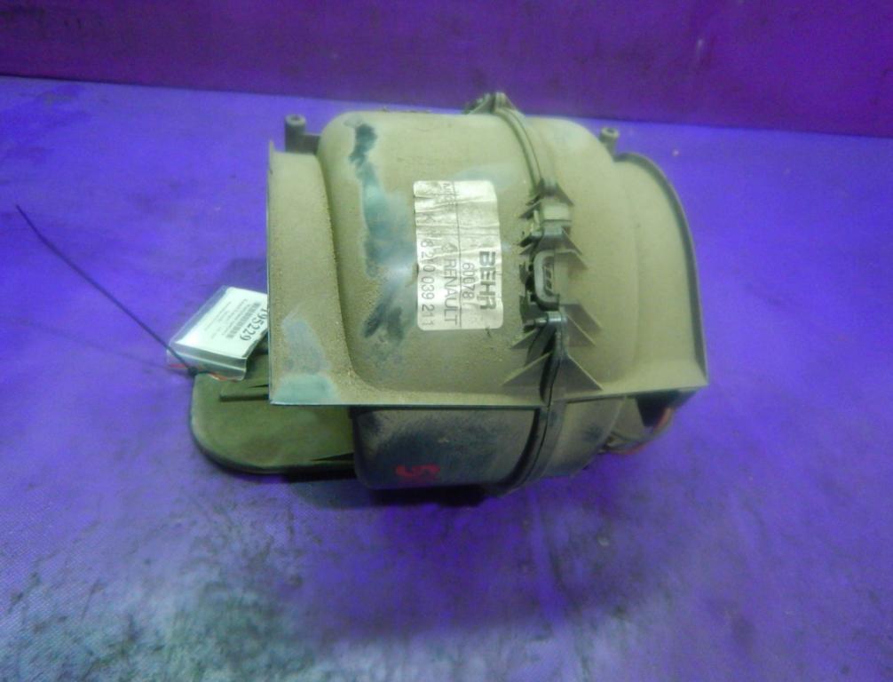 KANGOO I 98-03 Ventilátor kúrenia 8200039211