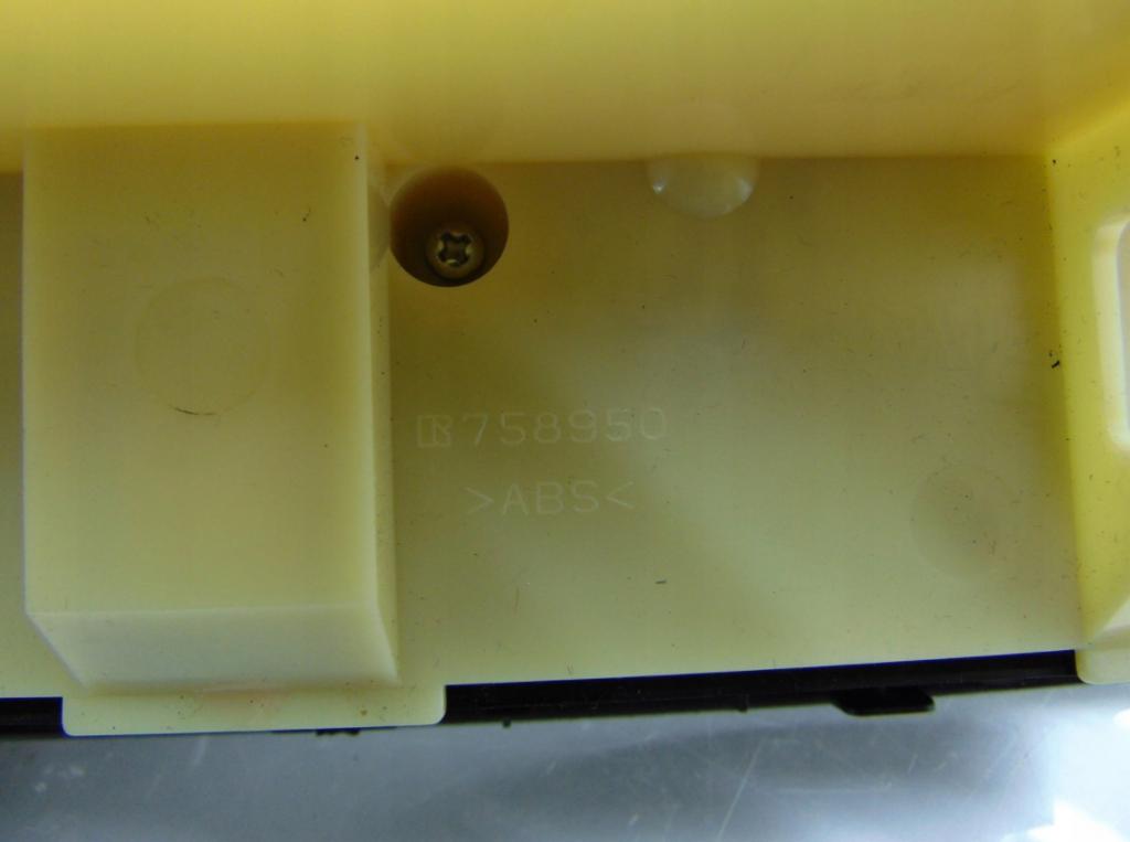 Panel ovládania radia klimatizácie Lexus IS II 2