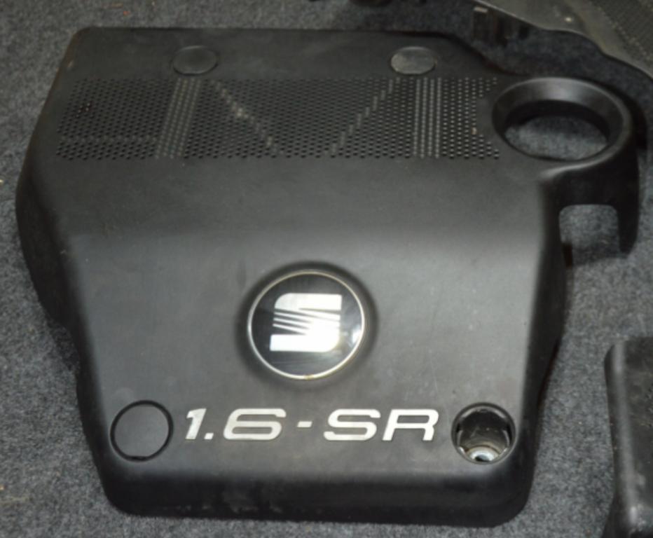 Seat 1.6B kryt motora 06A103925AC