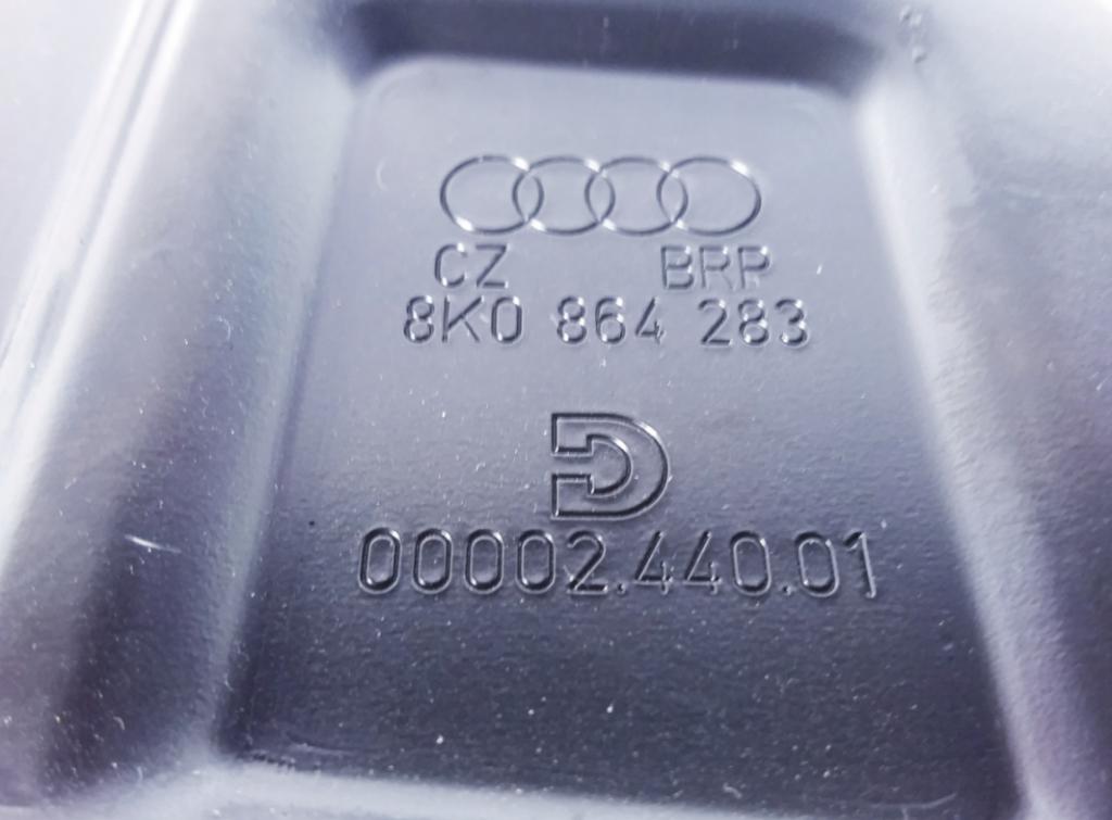 AUDI A4 B8 Lakťová opierka