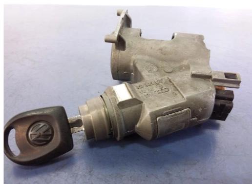 VW LUPO spinačka kľúč 357905851F