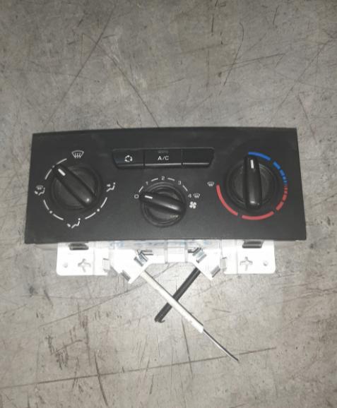 Panel riadenia klimatizácie Citroen OE 9676532480