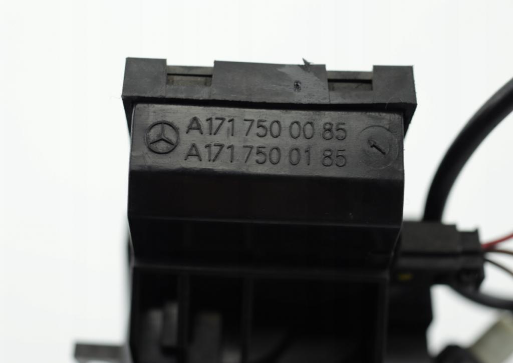 zámok dveří kufra MERCEDES E W211 A1717500085