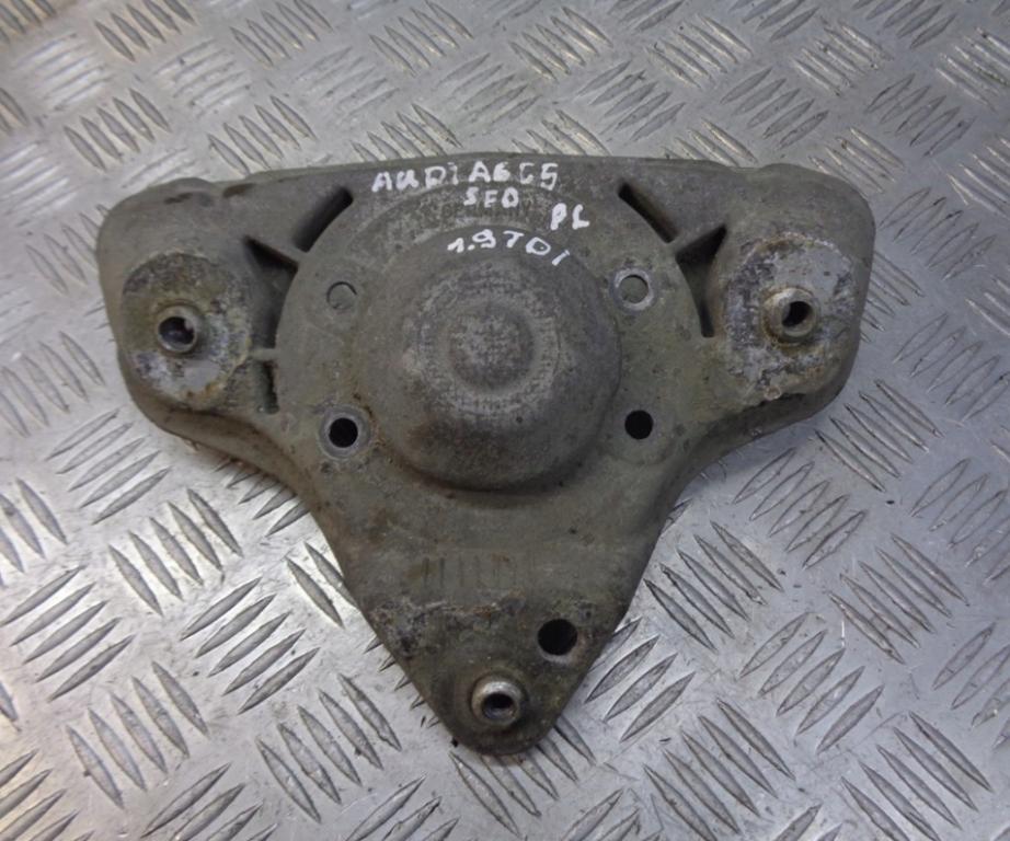 Horní uchycení tlumiče Audi A6 C5 8D0412383E