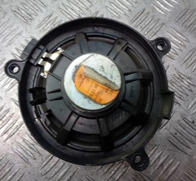 reproduktor zad dvere Mercedes-Benz: OE A2038201502