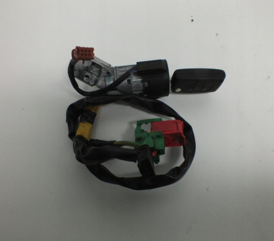 Peugeot 1007 spinačka  N0502455 4162FS 4162EA