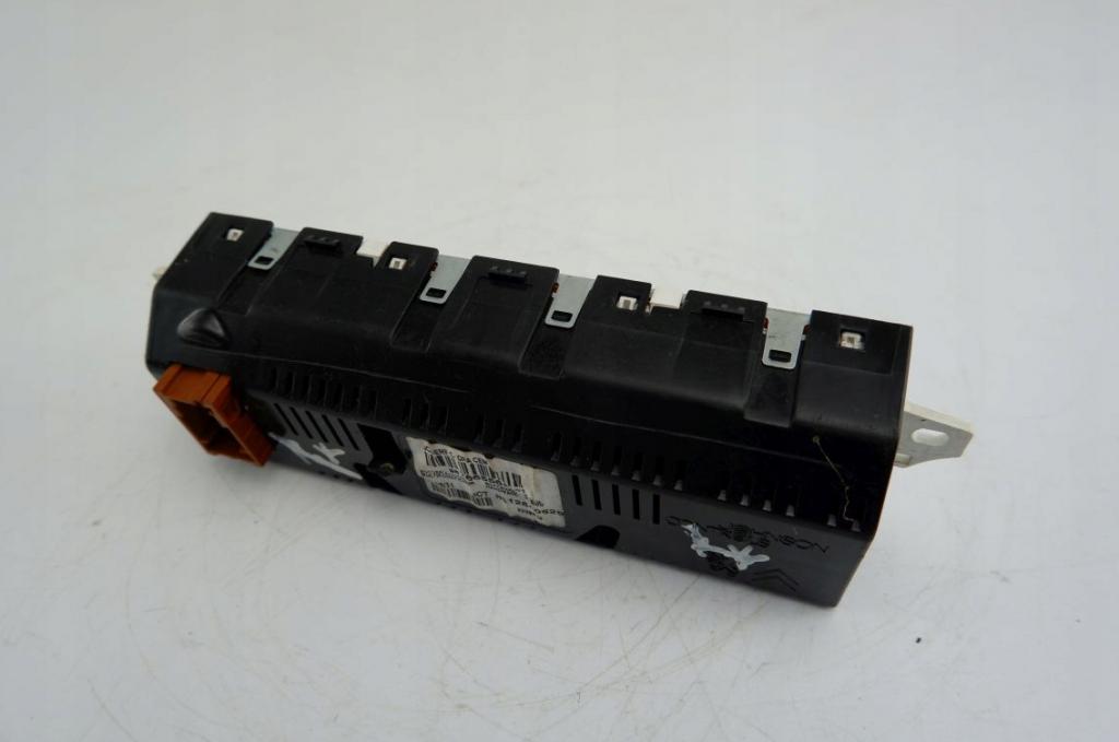 Dislpej EKRAN CITROEN C5 III X7 9676655680-01
