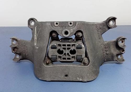 AUDI A6 C6 2.0 TDI MULTITRONIC Držiak prevodovky 4F0399263L