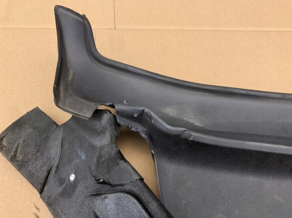 Torpédo, plast pod čelné okno plastové FIAT DOBLO II 2 COMBO D