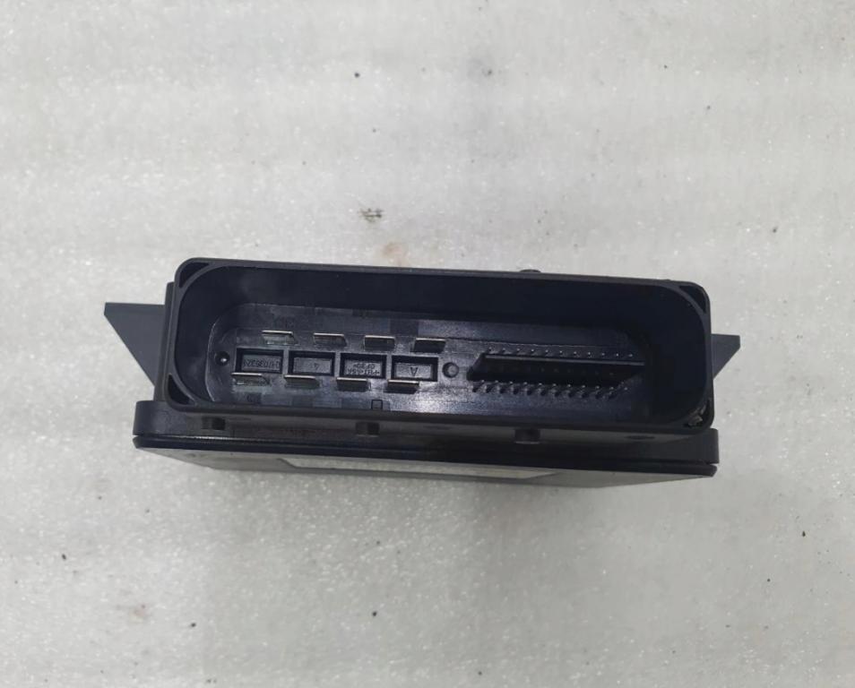 modul ruční brzdy AUDI A4 B8  2.0 8K0907801G