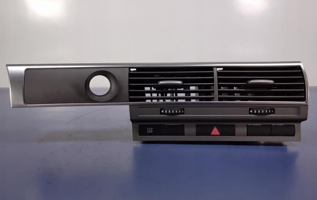 AUDI A6 C6 4F Mriežka kúrenia stredna