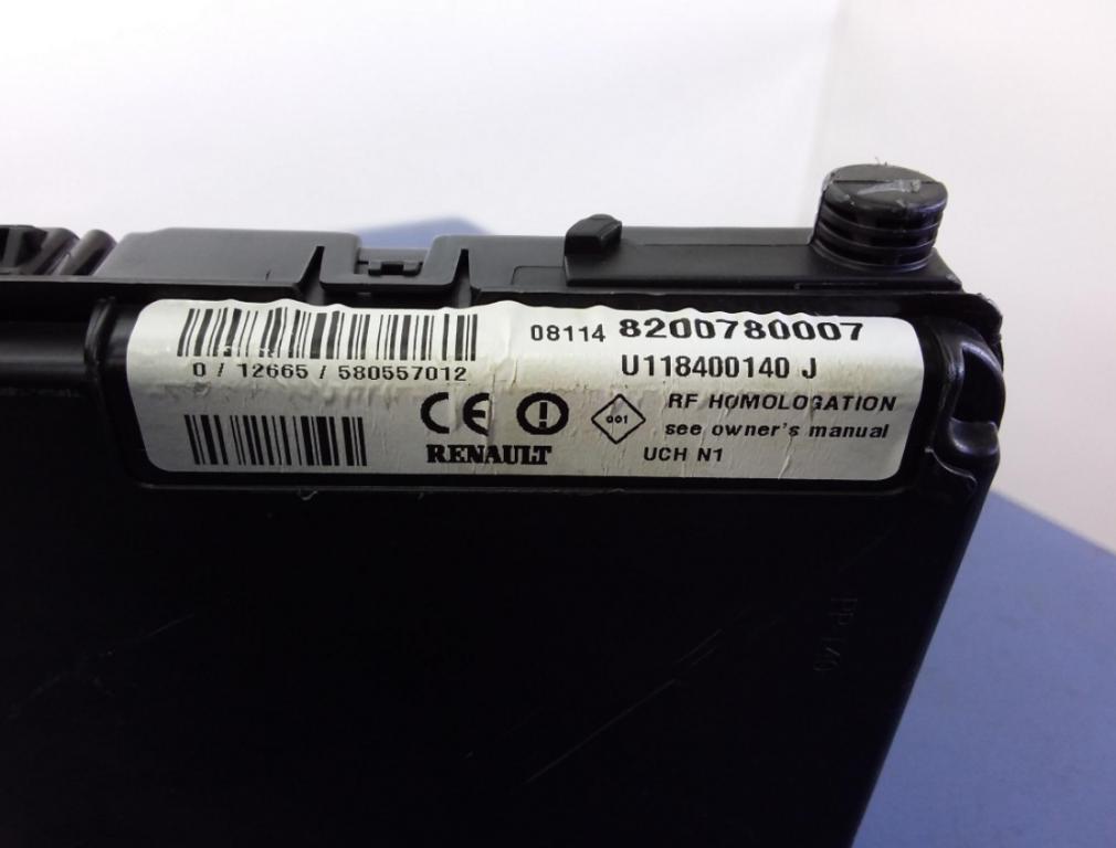 RENAULT SCENIC II Modul BSI UCH N1: 8200780007