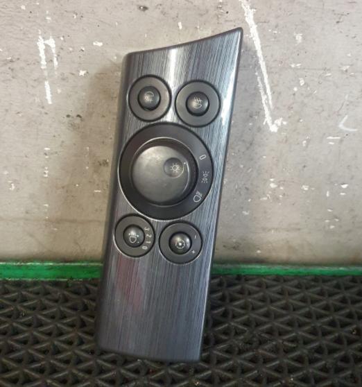 Panel: Prepínač: svetiel Volvo S60 2.4 Turbo